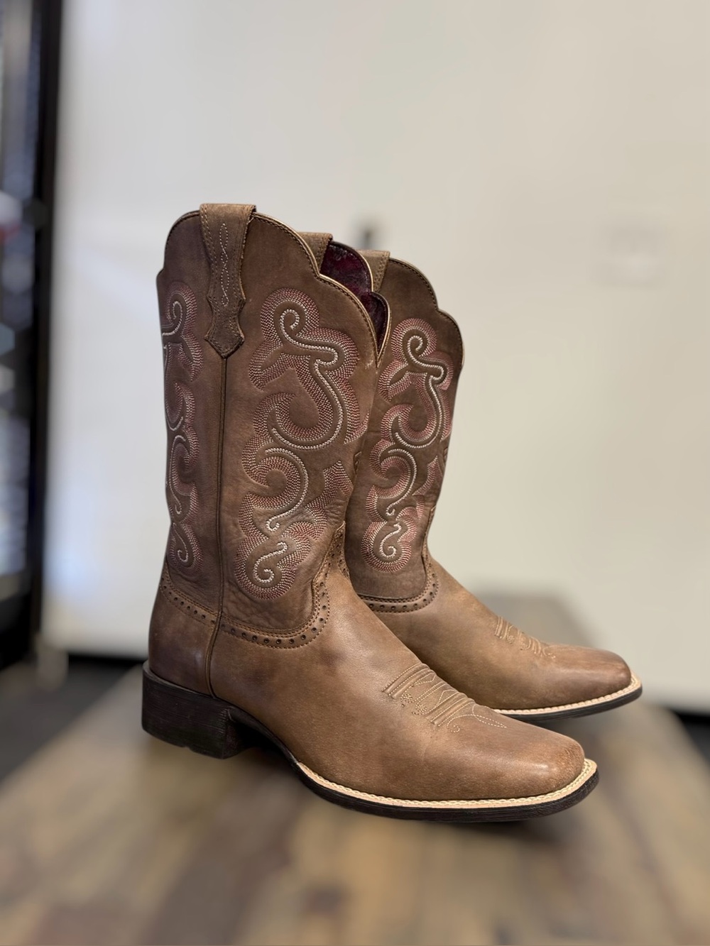 Ariat Women's Quickdraw Western Boots  - Broad Square Toe Size 11 - Picture 2 of 9